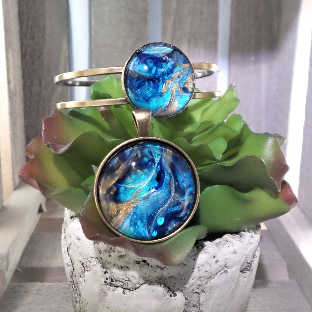 🥳HP Handmade Bracelet & Pendant Set One of a Kind